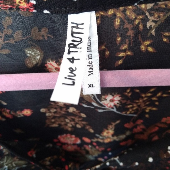 Live 4 Truth Sheer 3/4 Length Black Top - Picture 3 of 4